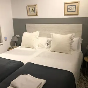 Encantador En El Centro Apartamento